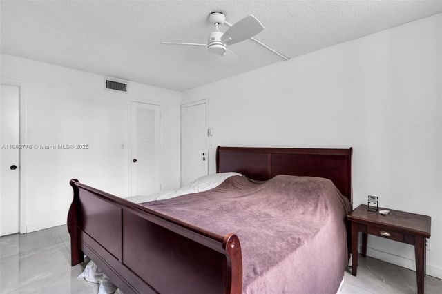 3001 NW 48th Ave 139, Lauderdale Lakes, FL 33313