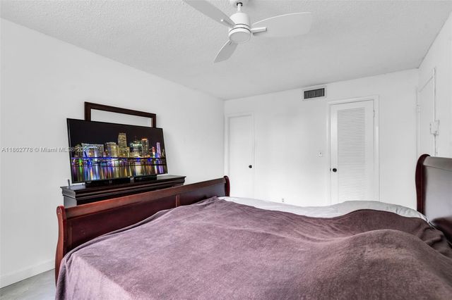3001 NW 48th Ave 139, Lauderdale Lakes, FL 33313