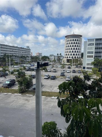 1780 NE 191st St 407-2, Miami, FL 33179