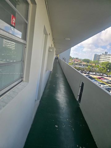 1780 NE 191st St 407-2, Miami, FL 33179