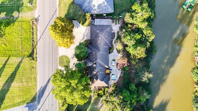 6996 Hwy 1, Belle Rose, LA 70341