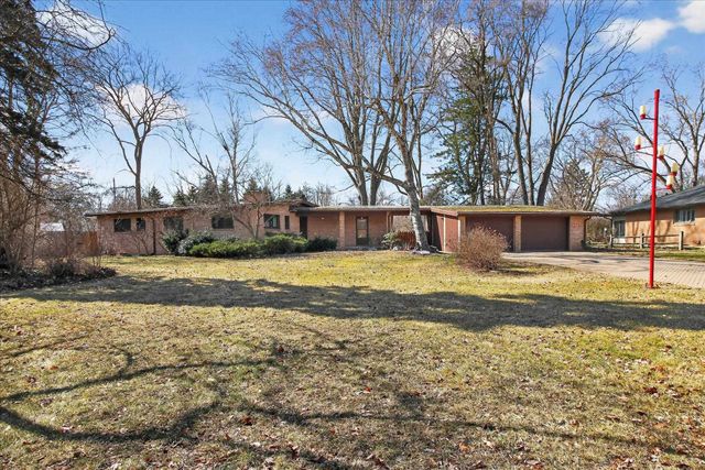 1307 Helen Street, Midland, MI 48640