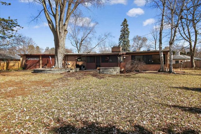 1307 Helen Street, Midland, MI 48640