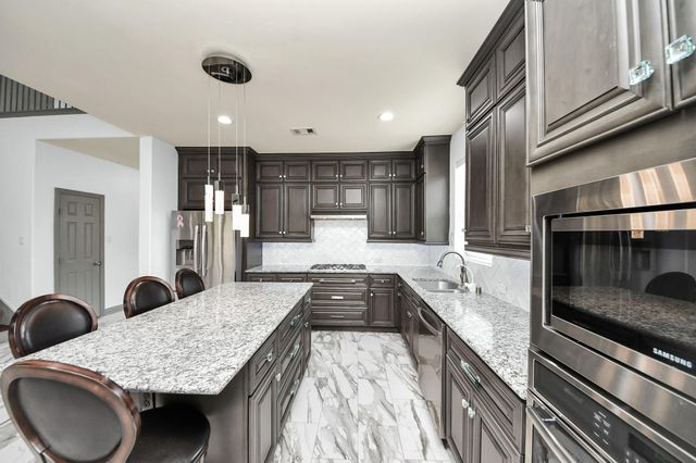 4410 Lodge Vine Court, Sugar Land, TX 77479