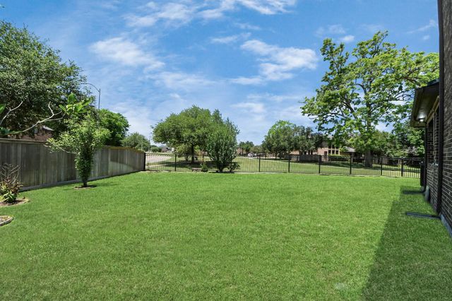 4410 Lodge Vine Court, Sugar Land, TX 77479