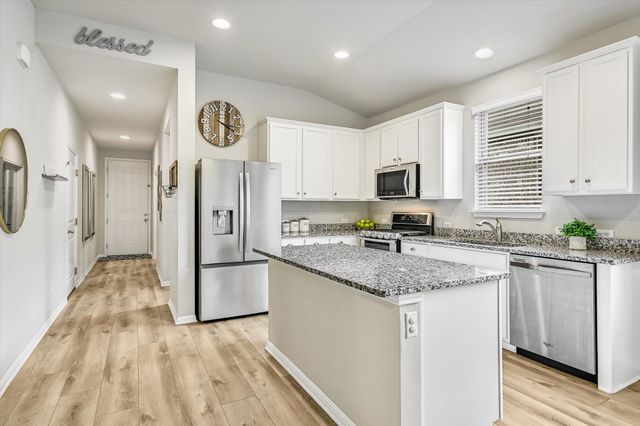 1504 William Bee DR, Leander, TX 78641