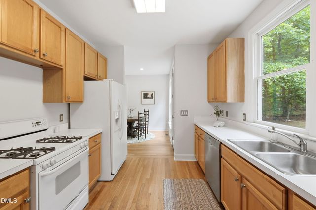 1615 Meadow Lane, Chapel Hill, NC 27516