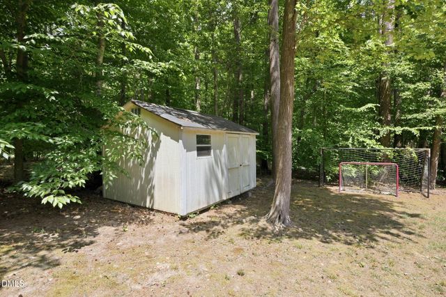 1615 Meadow Lane, Chapel Hill, NC 27516