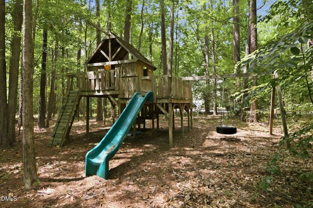 1615 Meadow Lane, Chapel Hill, NC 27516
