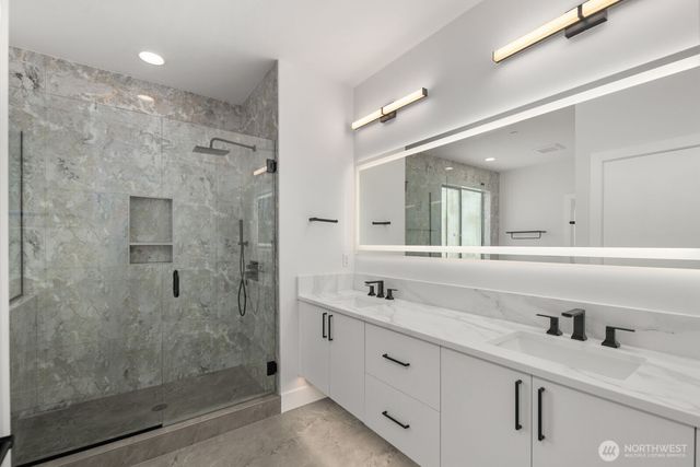 16211 Simonds Road NE, Kenmore, WA 98028