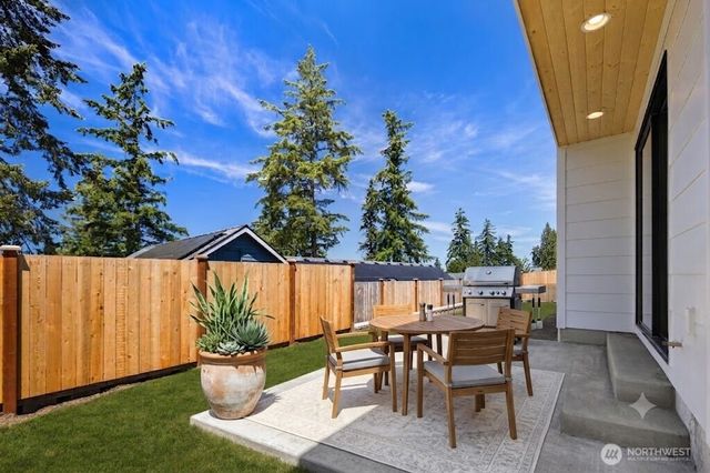 16211 Simonds Road NE, Kenmore, WA 98028