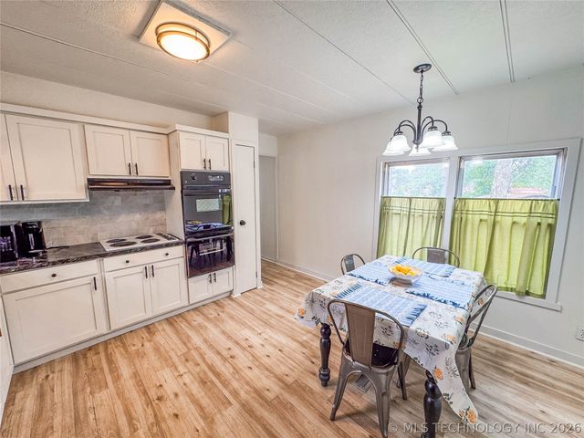 114385 Forest Circle, Eufaula, OK 74432