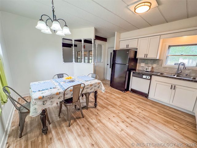 114385 Forest Circle, Eufaula, OK 74432