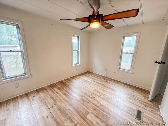 114385 Forest Circle, Eufaula, OK 74432