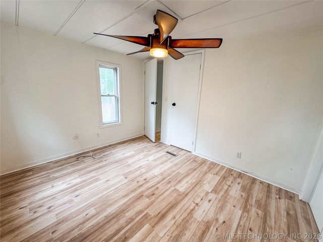 114385 Forest Circle, Eufaula, OK 74432