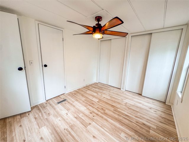 114385 Forest Circle, Eufaula, OK 74432