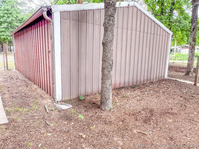 114385 Forest Circle, Eufaula, OK 74432