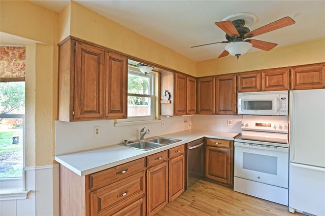 1416 E Windsor Drive, Denton, TX 76209