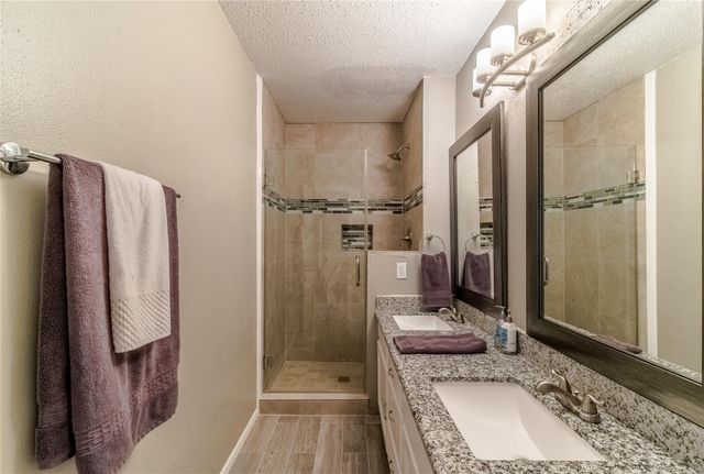 6015 Henniker Drive, Houston, TX 77041