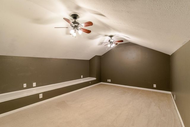 6015 Henniker Drive, Houston, TX 77041