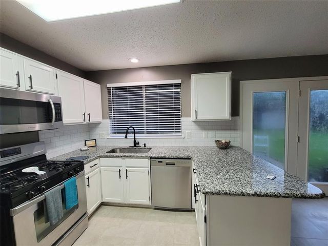 6015 Henniker Drive, Houston, TX 77041