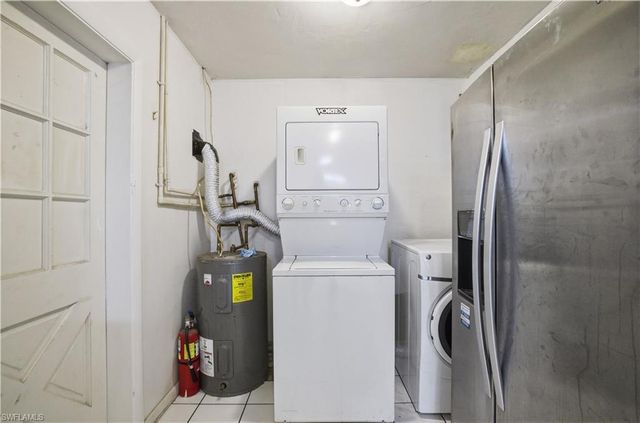 1154 Navajo AVE, Lehigh Acres, FL 33936