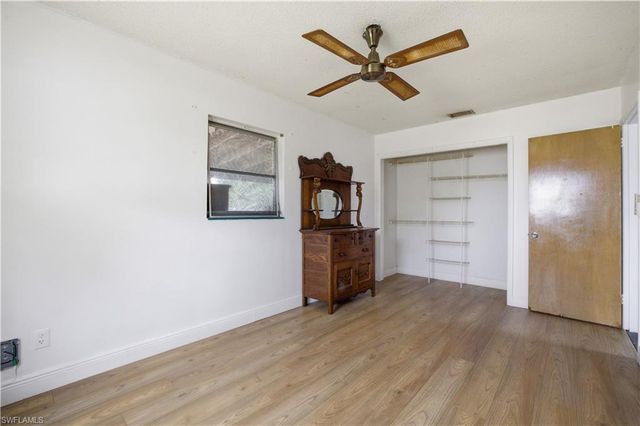 1154 Navajo AVE, Lehigh Acres, FL 33936