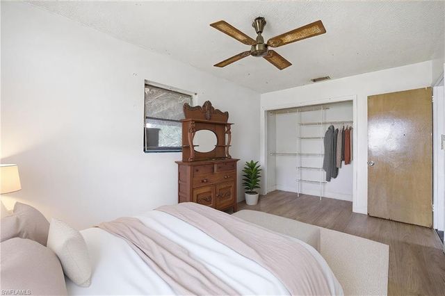 1154 Navajo AVE, Lehigh Acres, FL 33936