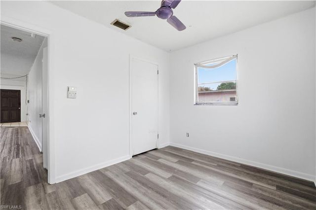 1154 Navajo AVE, Lehigh Acres, FL 33936