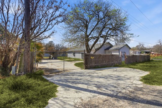 4344 Mountain Pass, Von Ormy, TX 78073