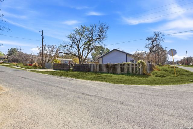 4344 Mountain Pass, Von Ormy, TX 78073