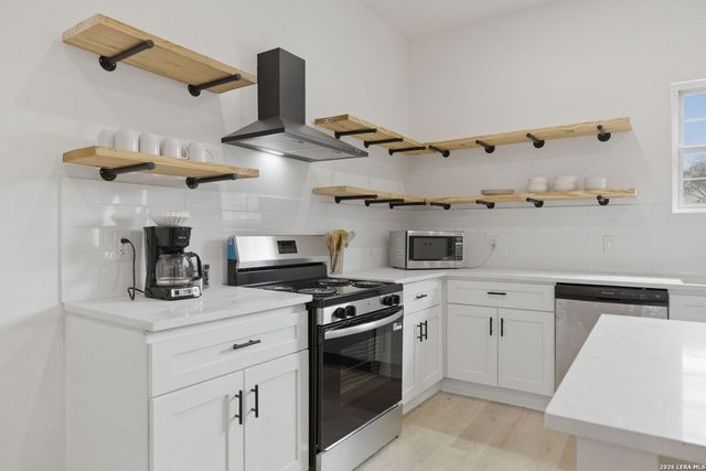 4344 Mountain Pass, Von Ormy, TX 78073