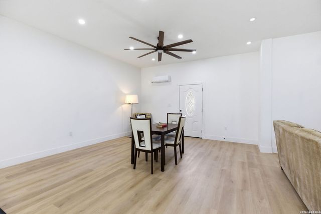 4344 Mountain Pass, Von Ormy, TX 78073