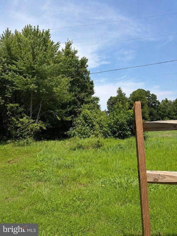 193-E DAVIS RD, Waldorf, MD 20601