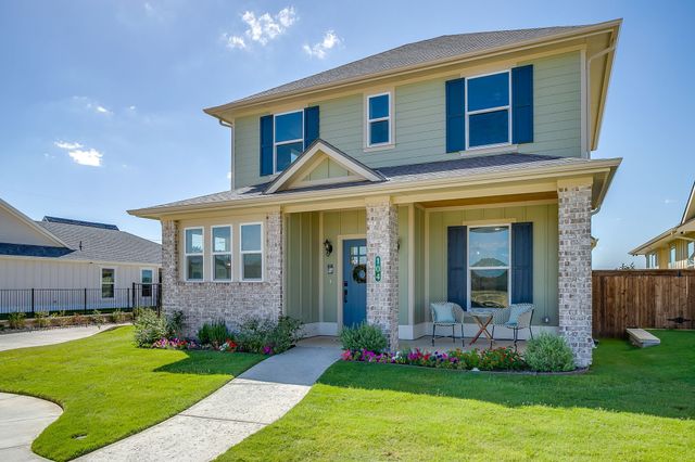 104 Cardinal Woods Court, Granbury, TX 76049