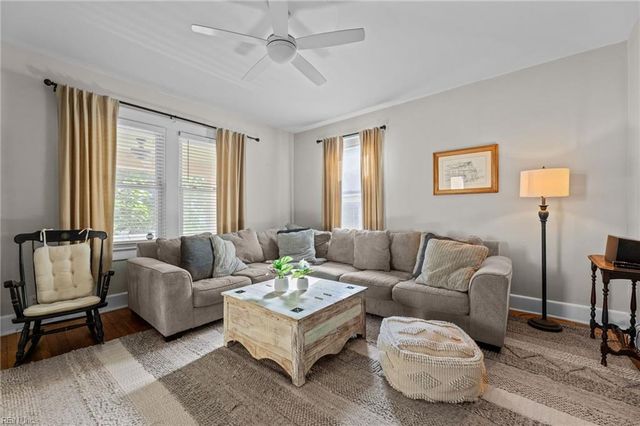 213 Monroe AVE, Cape Charles, VA 23310