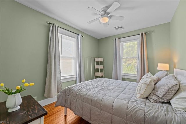 213 Monroe AVE, Cape Charles, VA 23310