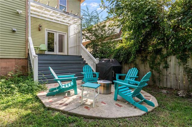 213 Monroe AVE, Cape Charles, VA 23310