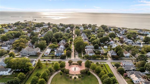 213 Monroe AVE, Cape Charles, VA 23310