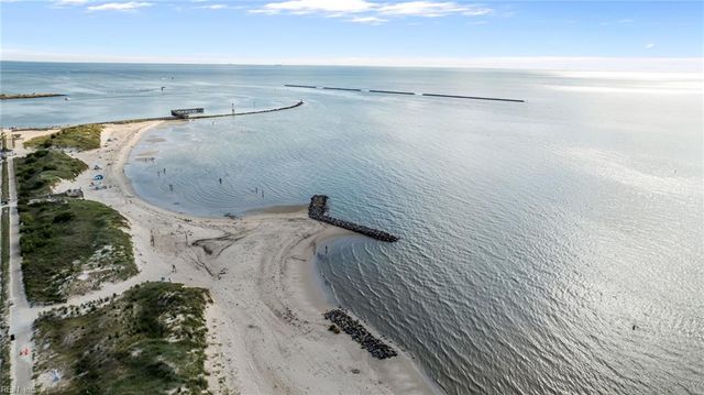 213 Monroe AVE, Cape Charles, VA 23310