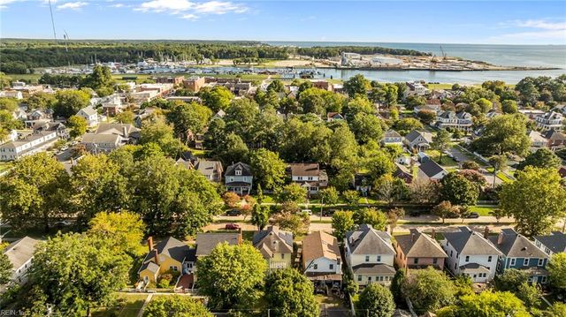 213 Monroe AVE, Cape Charles, VA 23310