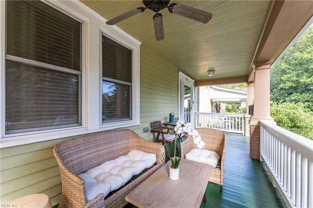 213 Monroe AVE, Cape Charles, VA 23310