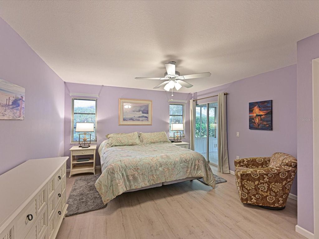 Image 16 of property listing at 5613 GARDEN LAKES DRIVE 5613, Bradenton, FL 34203