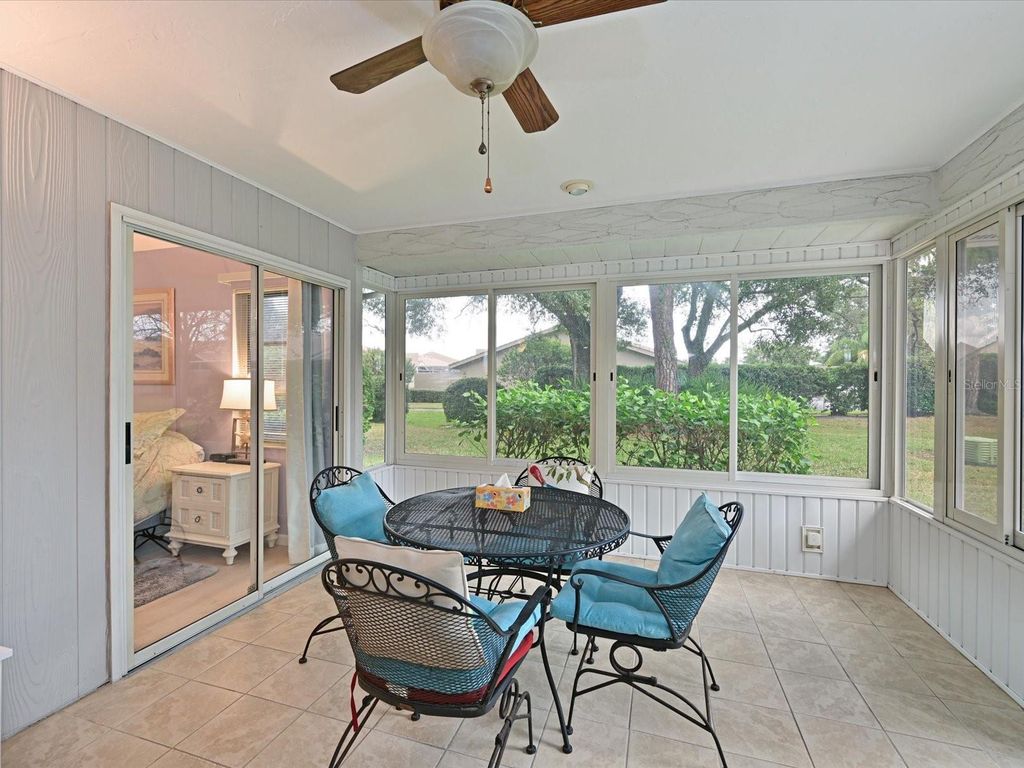 Image 23 of property listing at 5613 GARDEN LAKES DRIVE 5613, Bradenton, FL 34203