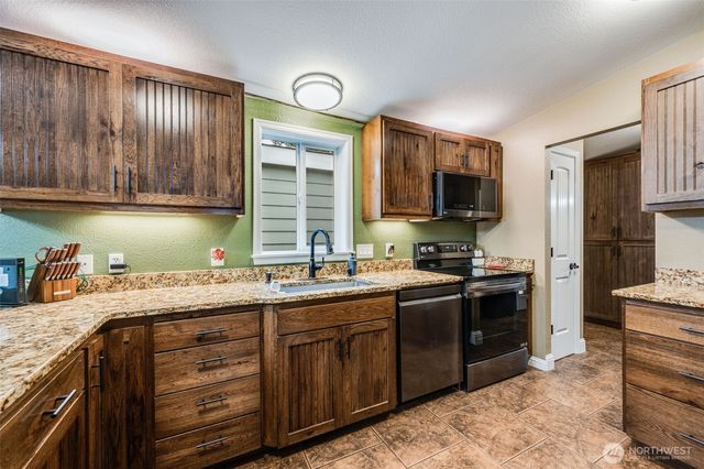 14802 254th Street E, Graham, WA 98338