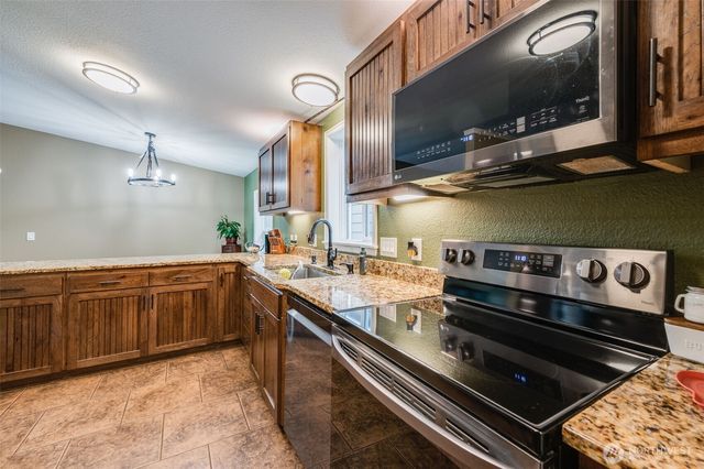 14802 254th Street E, Graham, WA 98338