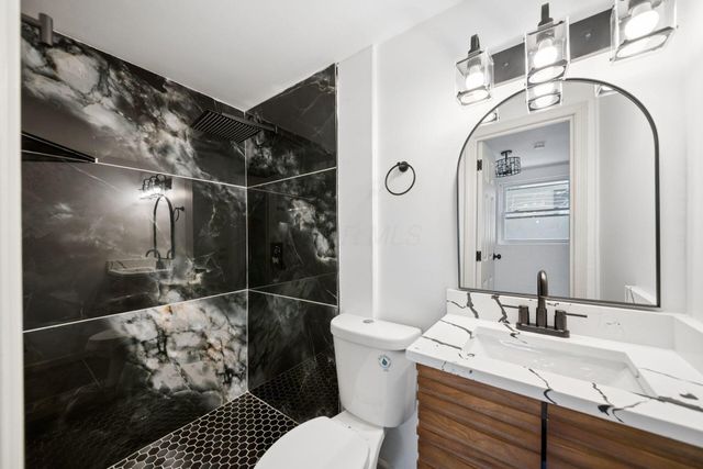 2458 Edgevale Road, Columbus, OH 43221