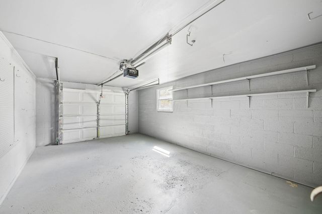 2458 Edgevale Road, Columbus, OH 43221