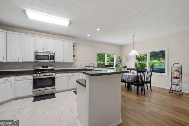 6874 Deer Creek Trace, Stone Mountain, GA 30087