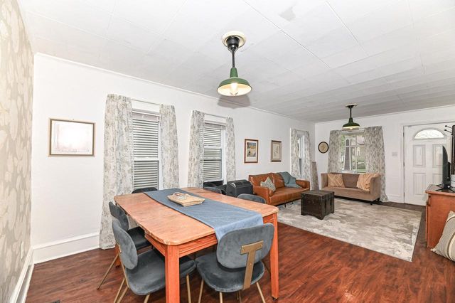 2611 E Oklahoma AVENUE, Milwaukee, WI 53207